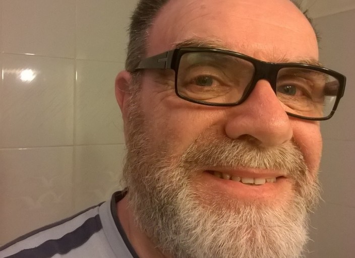 homme 54 ans avec batbe. bisex.marié