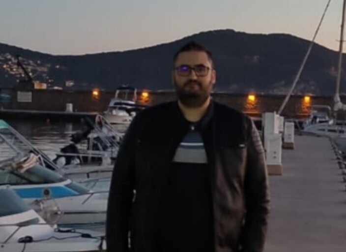 chiheb 36 ans ingénieur informatique 1m83