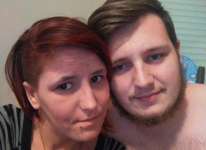 Jeune couple cherche femme ouverte d'esprit