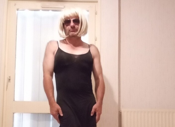 travestis  recherchant homme, femme et copine pour.