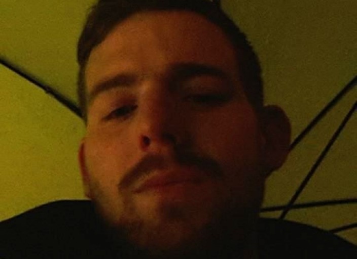 Jeune homme de 29ans, 1m89 84kg recherche rencontr.