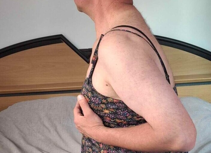 Homme bi, travesti recherche sérieuse