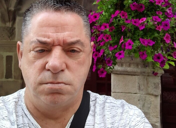 Homme 59ans recherche travestie