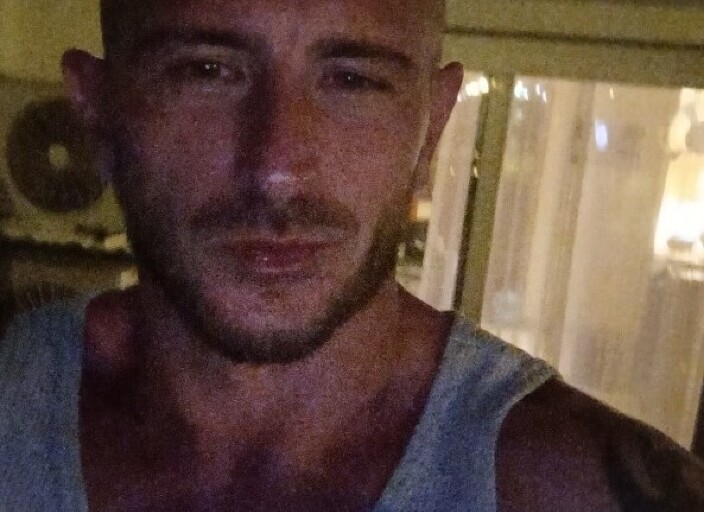 homme 32 ans , cool , coquin et joueur