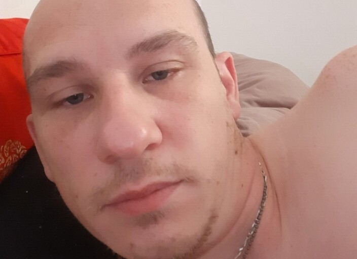 Recherche  femme ou couple