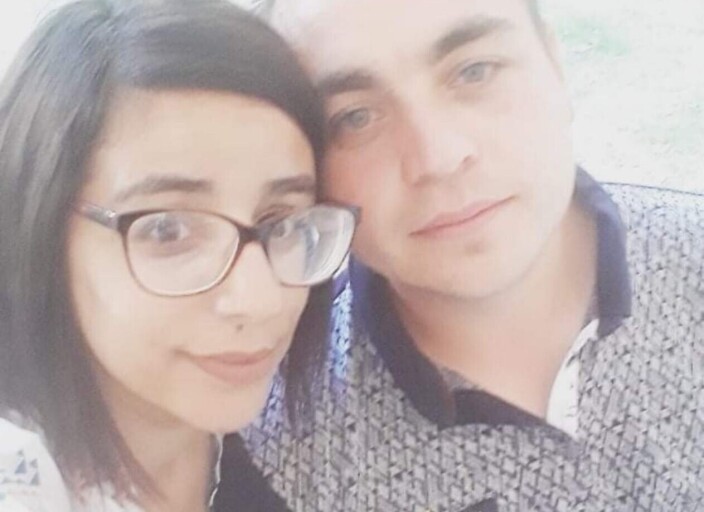 Jeune couple recherche femme bi