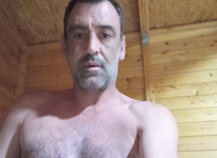 Homme recherche une jolie trans