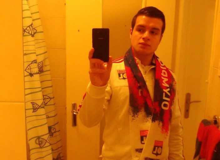 Jeune homme 21 ans recherche femme coquine