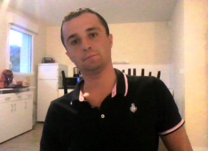 homme seul recherche femme pour rencontre d un soi.