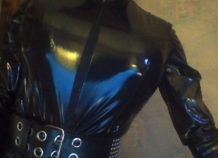 Travestie folle de vinyl latex