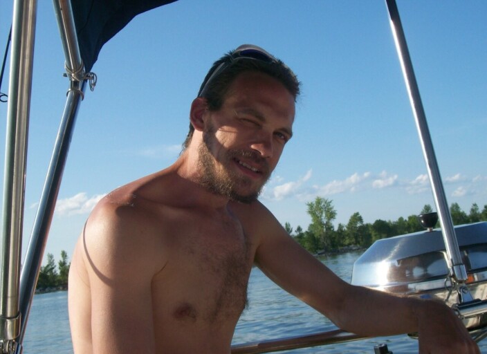 Homme recherche Femme pour partager des moments de.