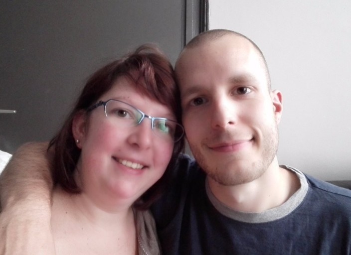 couple recherche jeune femme bi