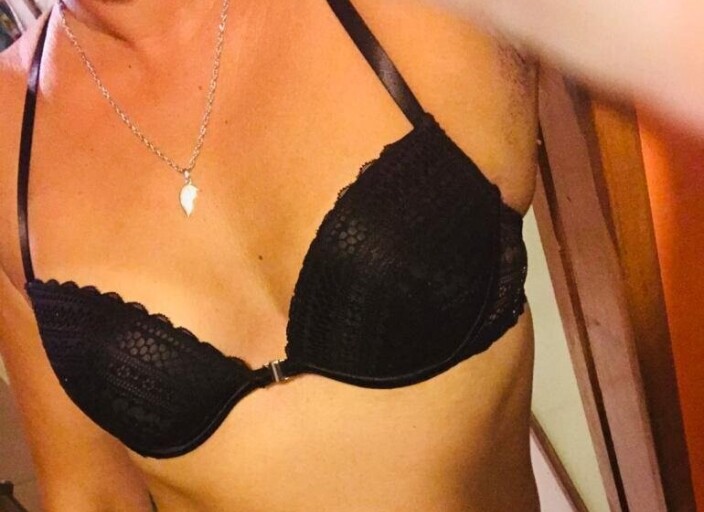 Couple femme bien cherche femme bi