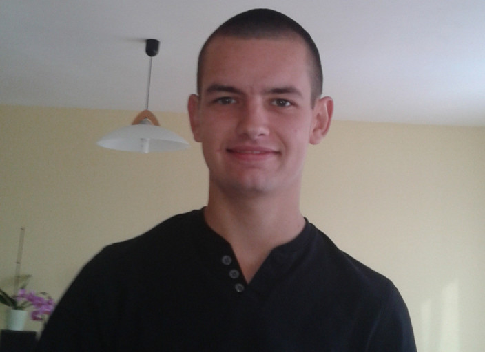 Jeune Homme cherche femme