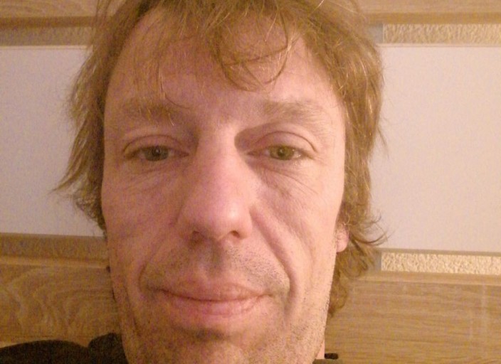 Homme de 45 vivant en Valais recherche plan  me de.