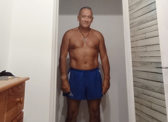 bonjour homme 59 ans cherche femmes ou couple pour.