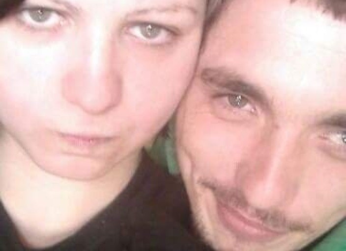 couple a la recherche d'une femme bi ou un couple .