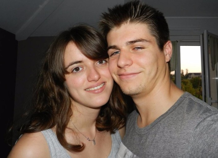 Jeune couple coquin cherche femme