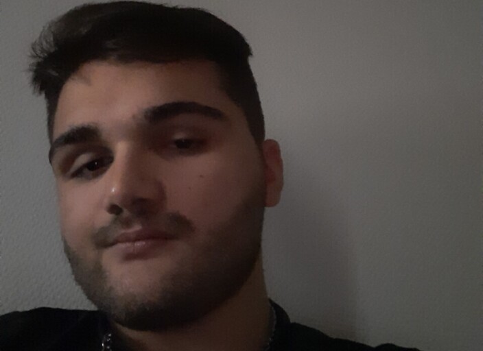 Jeune homme de 21 ans sur brest