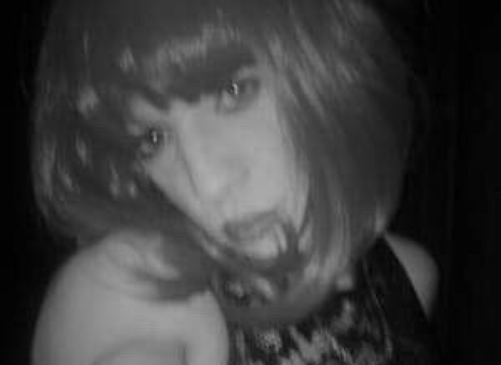 transsexuelle soumise cherche Domina (femme, trans.