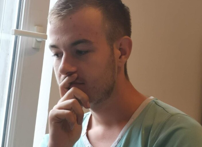 Jeune homme 23 ans cherche compagnie