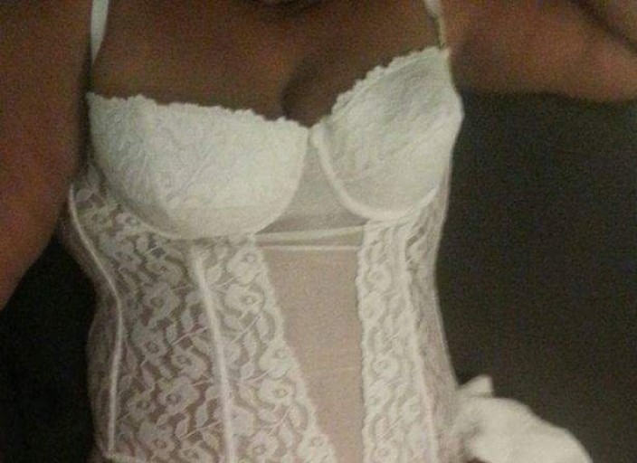 Couple f bi cherche femme bi