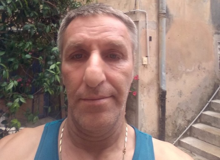 Homme 50 ans recherche couple ,pour sa éclater,so.