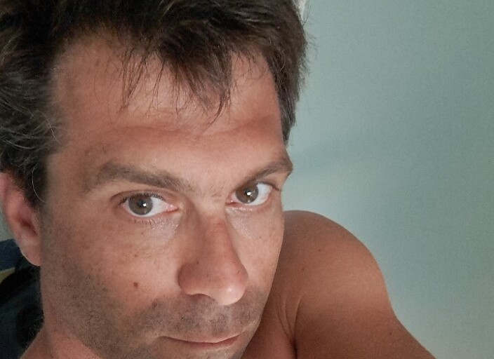 Raphaël 40 ans cherche à faire de nouvelles conn.