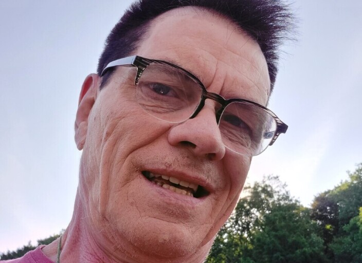 Belge, homme de 60 ans, de liege  Cherche âme sœ.